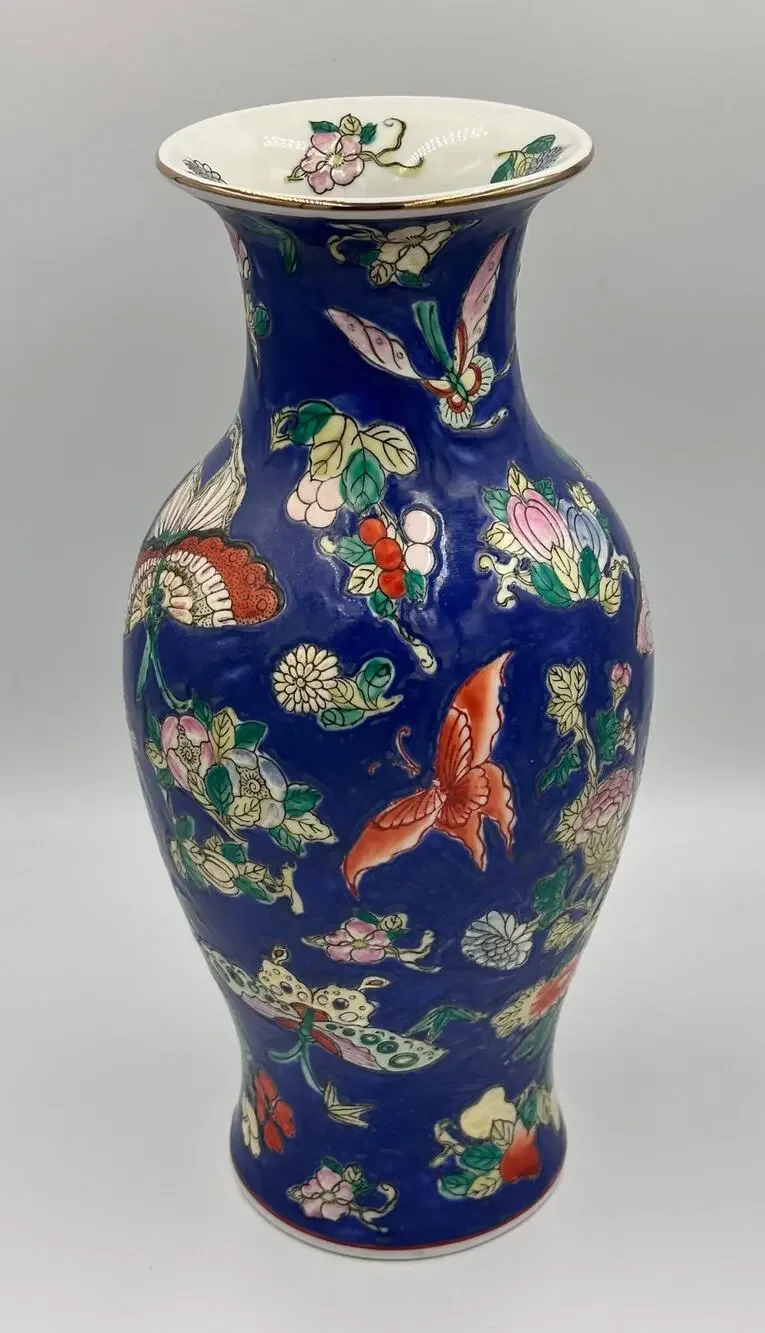 Antique Large Fine Quality Oriental Chinese 19th Century TongZhi Mark Vase